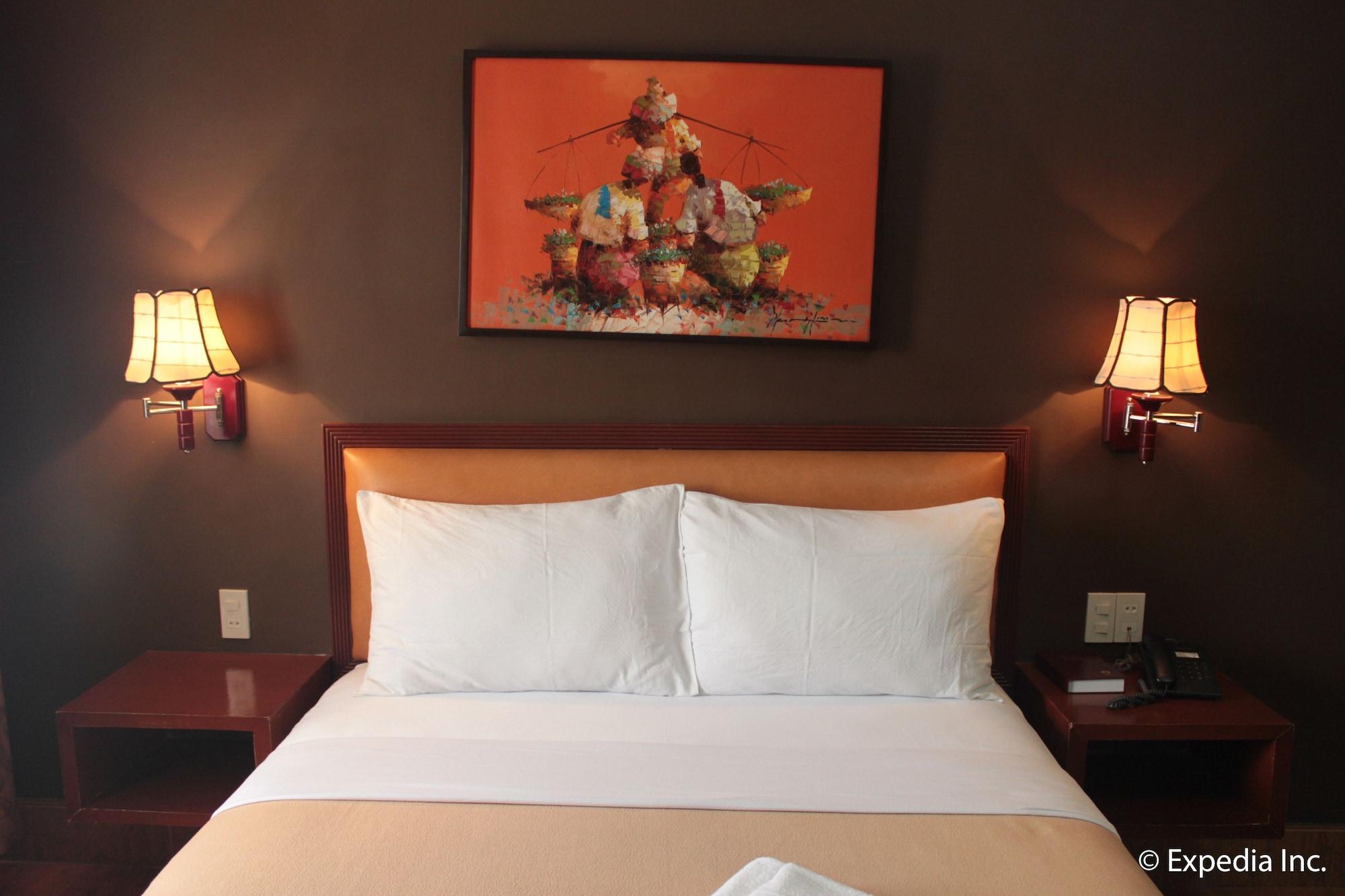 Pamulinawen Hotel Laoag Ngoại thất bức ảnh