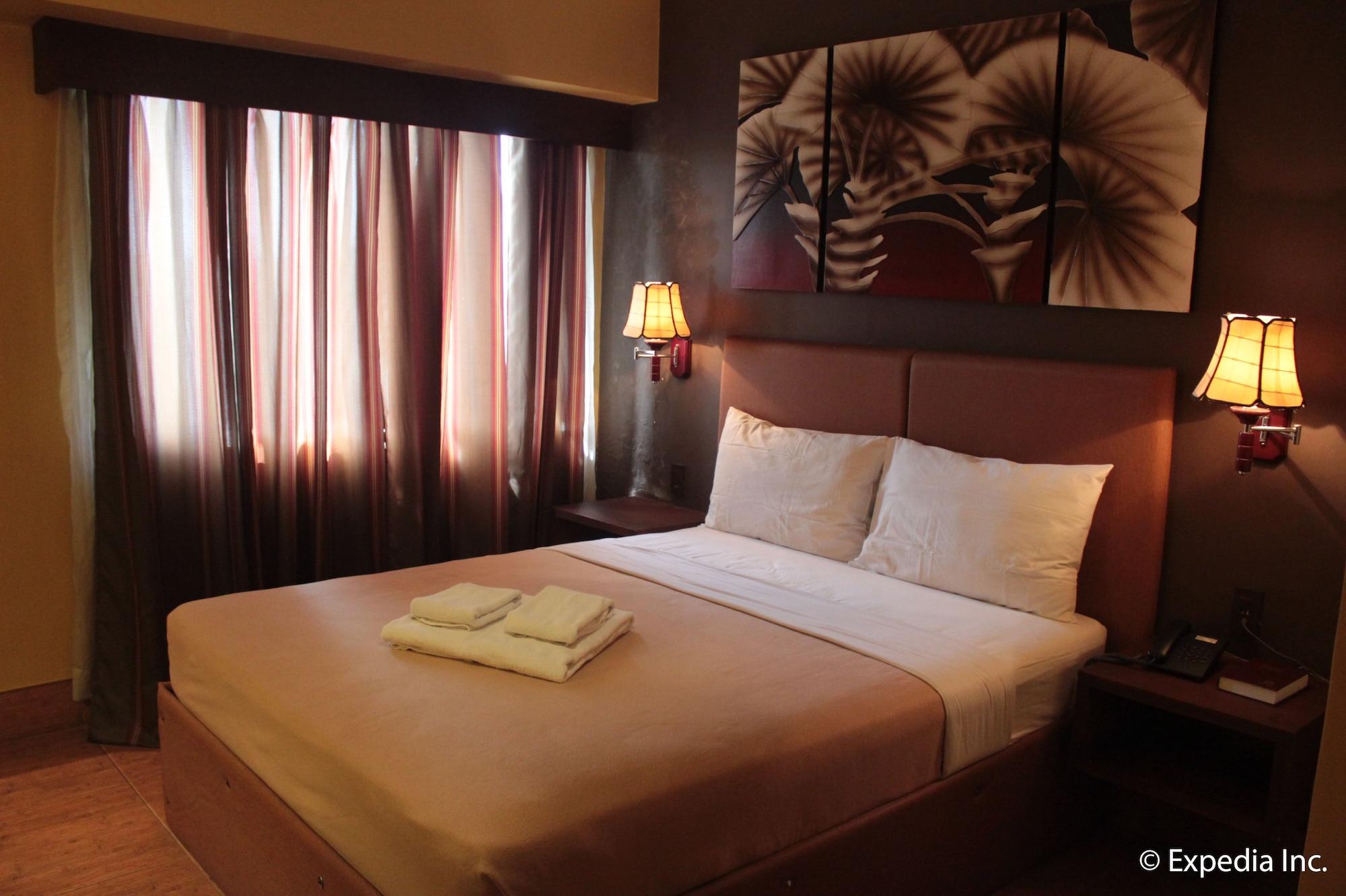 Pamulinawen Hotel Laoag Ngoại thất bức ảnh